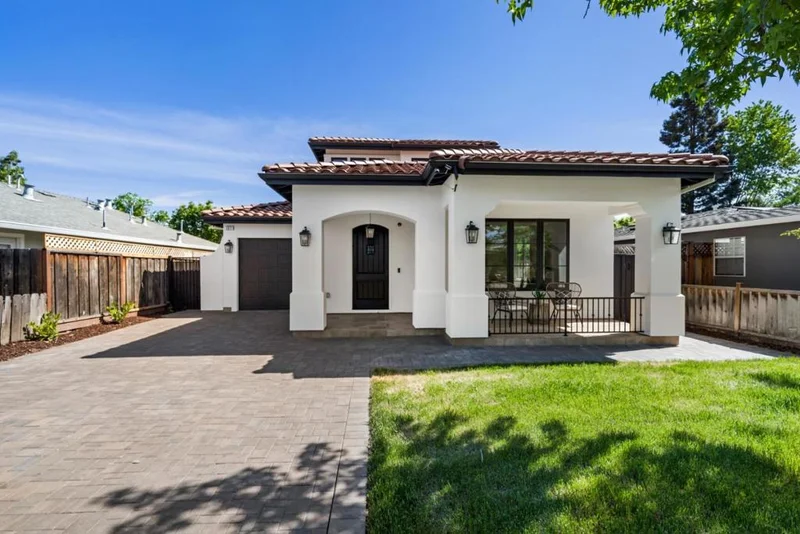 3011 Bryant, Palo Alto, CA 94303