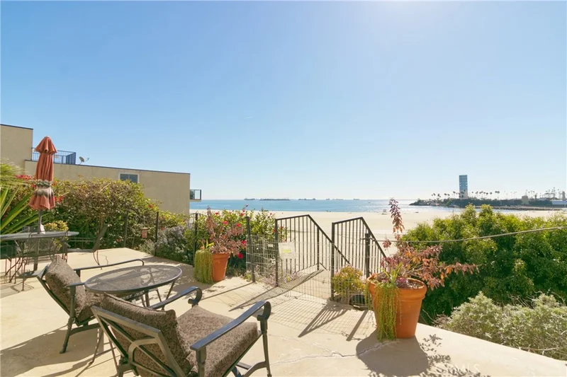 1030 Ocean #208, Long Beach, CA 90802