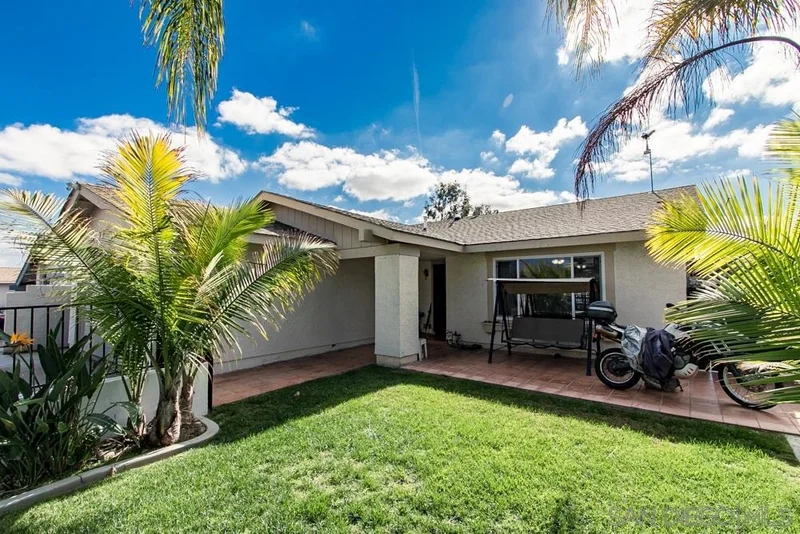 7857 New Salem St, San Diego, CA 92126