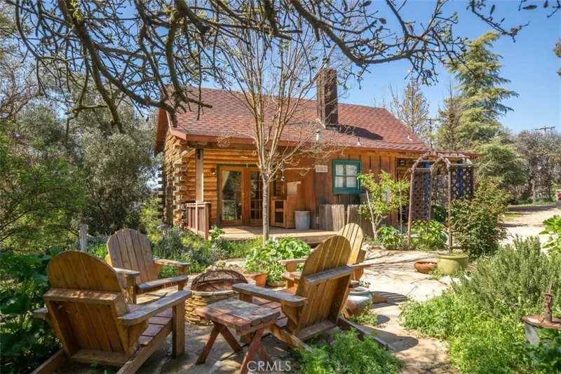 1855 Geneseo, Paso Robles, CA 93446