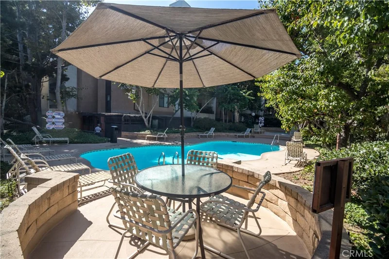 8675 Falmouth #115, Playa Del Rey, CA 90293