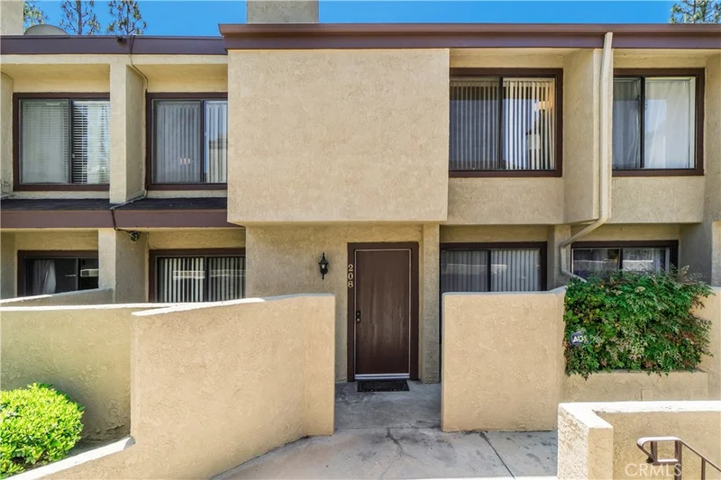 849 E Victoria Street 208, Carson, CA 90746