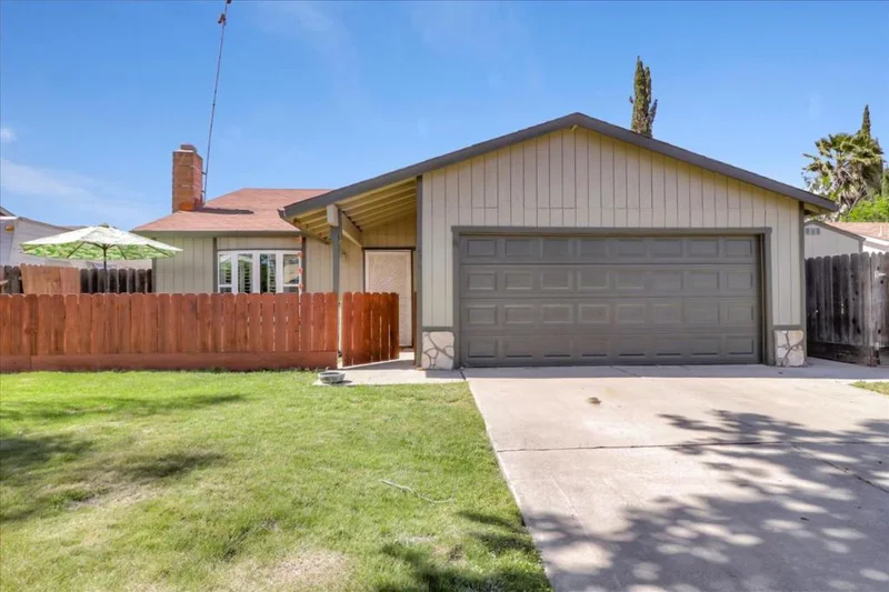 631 Rosemary, Patterson, CA 95363