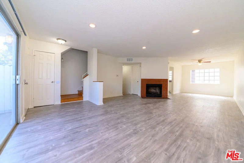 8927 Cedros #12, Panorama City, CA 91402