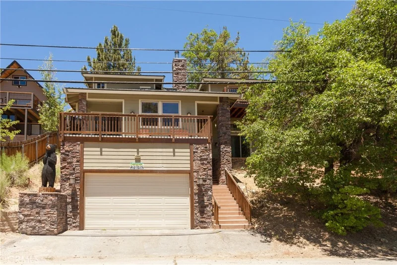 43088 Monterey, Big Bear, CA 92315