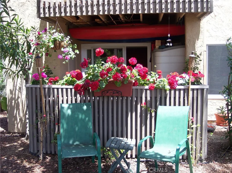 8644 Via Mallorca #B, La Jolla, CA 92037