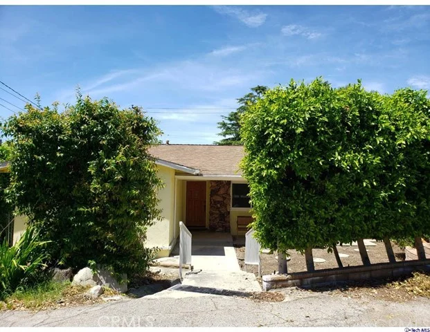 5111 Briggs, La Crescenta, CA 91214