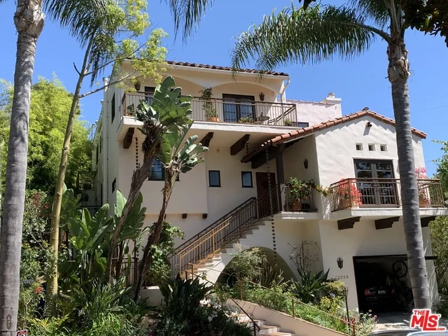 10358 Mississippi, Los Angeles, CA 90025