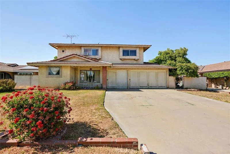 794 W Mariana Street, Rialto, CA 92376
