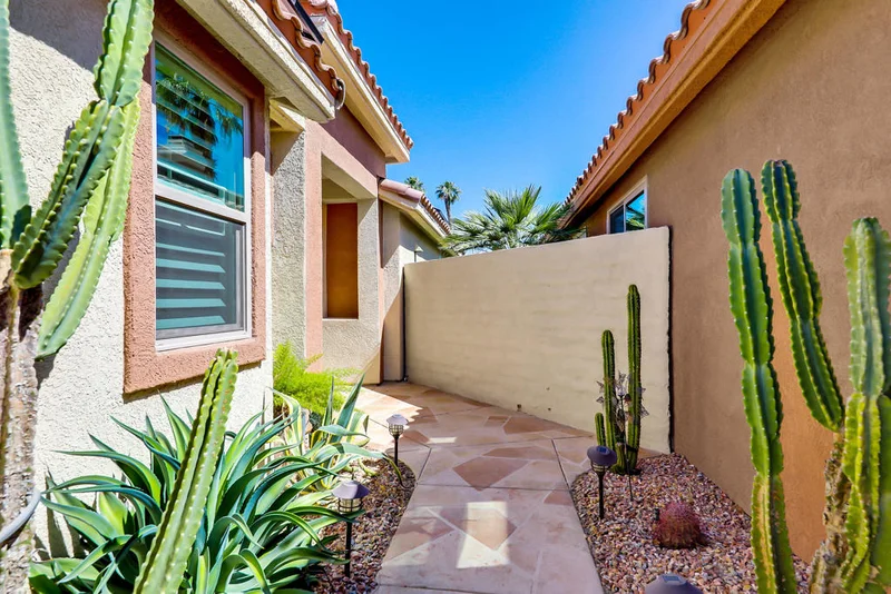 76748 Kybar, Palm Desert, CA 92211