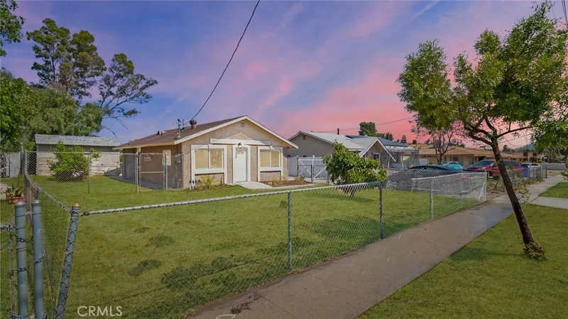 9005 Date St, Fontana, CA 92335