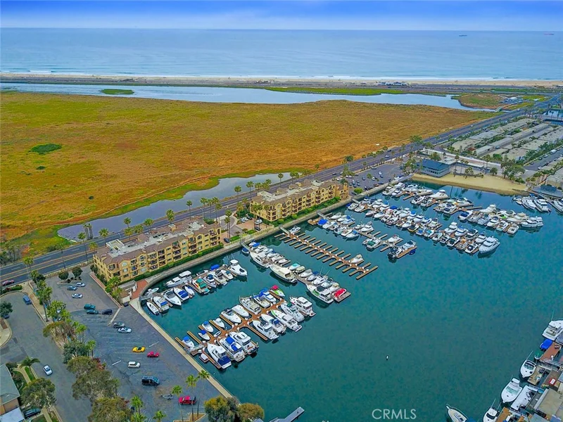 4167 Warner #101, Huntington Beach, CA 92649