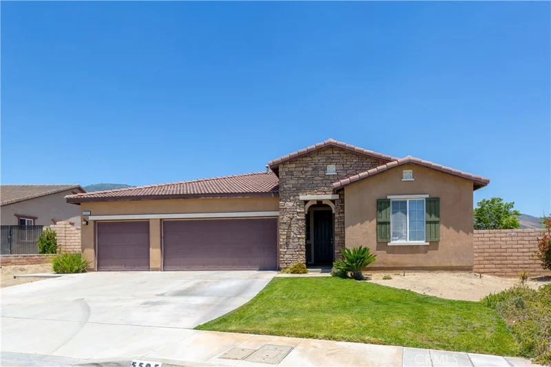 5505 Pinnacle, San Bernardino, CA 92407