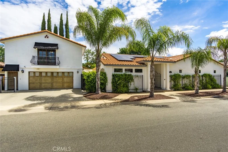 90 Riviera, Chico, CA 95926