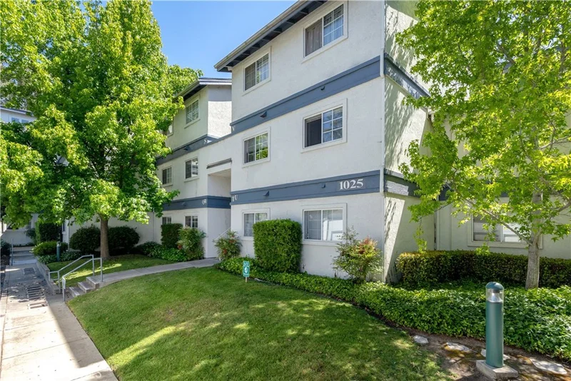 1025 Southwood #Q, San Luis Obispo, CA 93401