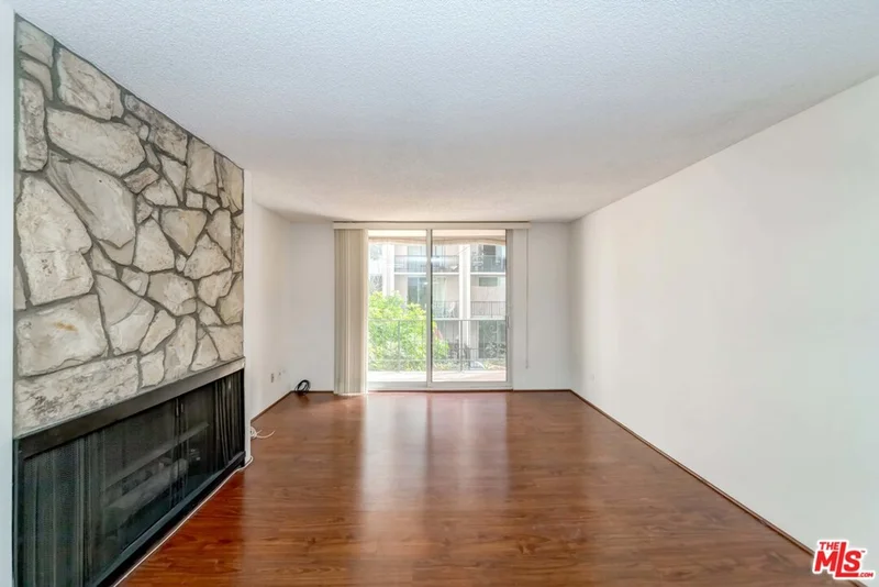 421 La Fayette Park #311, Los Angeles, CA 90057