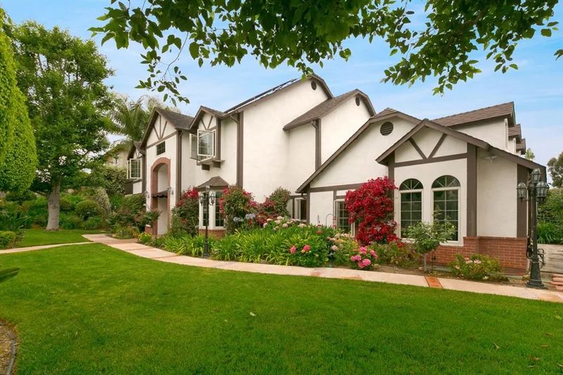 2532 Abedul Street, Carlsbad, CA 92009