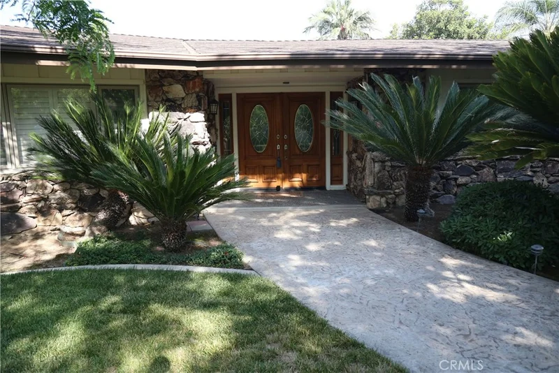 11535 Acacia, Loma Linda, CA 92354