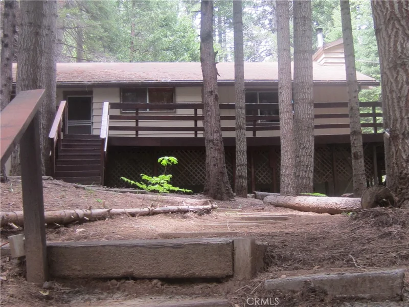 7738 Black Pine Way, Fish Camp, CA 93623