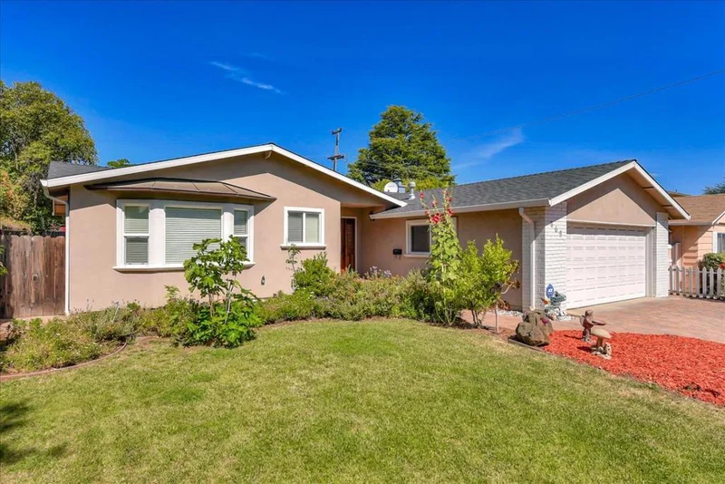 869 Candlewood, Cupertino, CA 95014