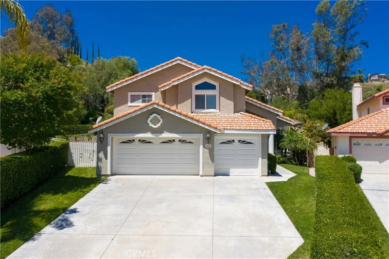 2255 Crescent, Colton, CA 92324