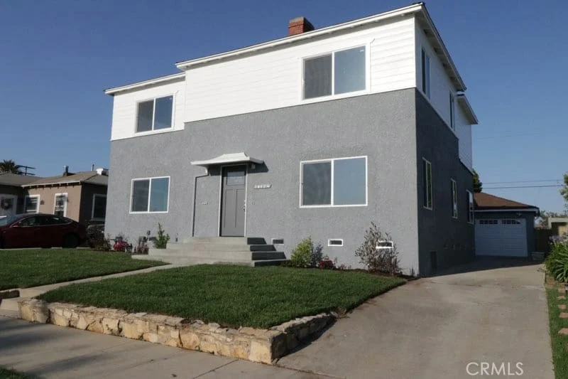 10424 Ruthelen, Los Angeles, CA 90047