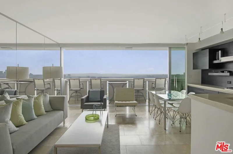 8787 Shoreham #1006, West Hollywood, CA 90069