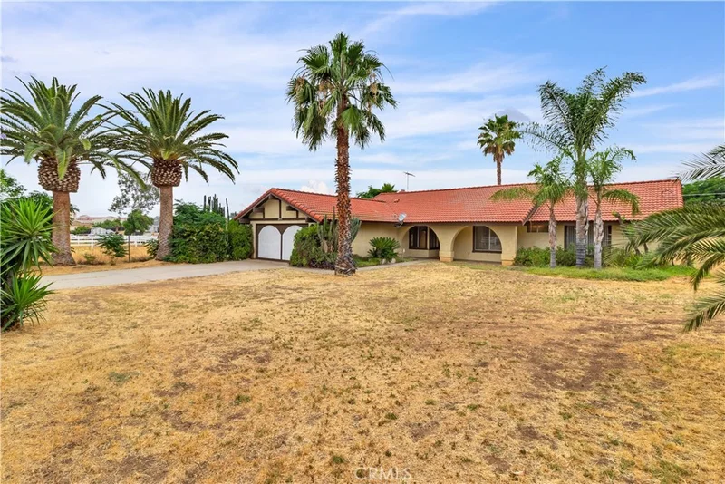 10319 Wells, Riverside, CA 92505