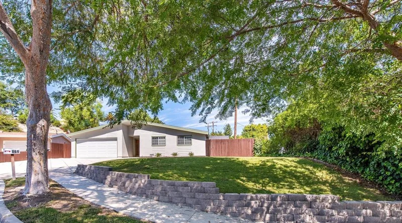 866 Linden, Thousand Oaks, CA 91360