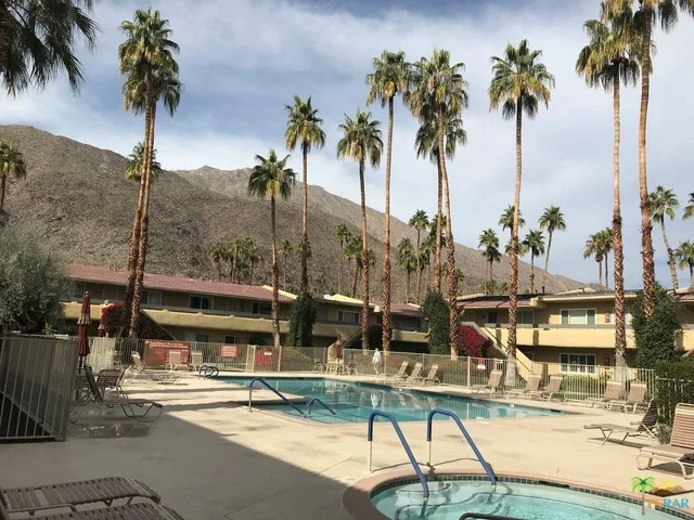 1900 Palm Canyon #Unit 4, Palm Springs, CA 92264