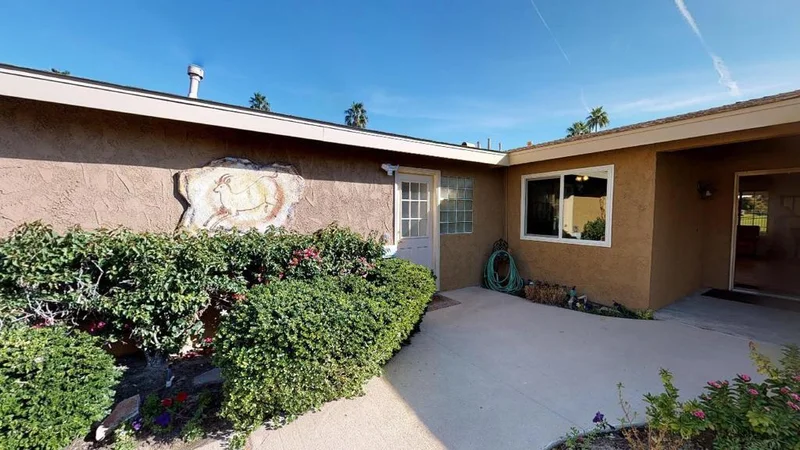 43158 Alabama, Palm Desert, CA 92211