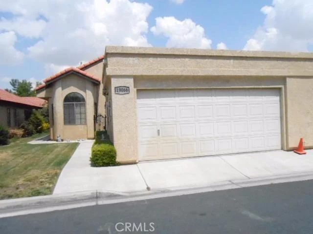 19066 Cedar, Apple Valley, CA 92308