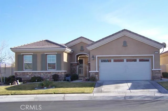 10117 Redstone, Apple Valley, CA 92308