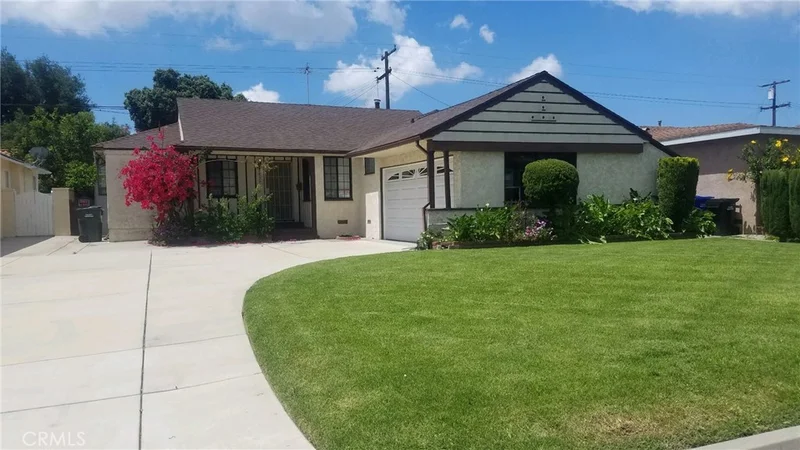 7850 Lyndora, Downey, CA 90242
