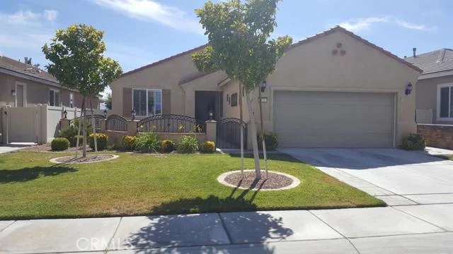 10317 Darby, Apple Valley, CA 92308
