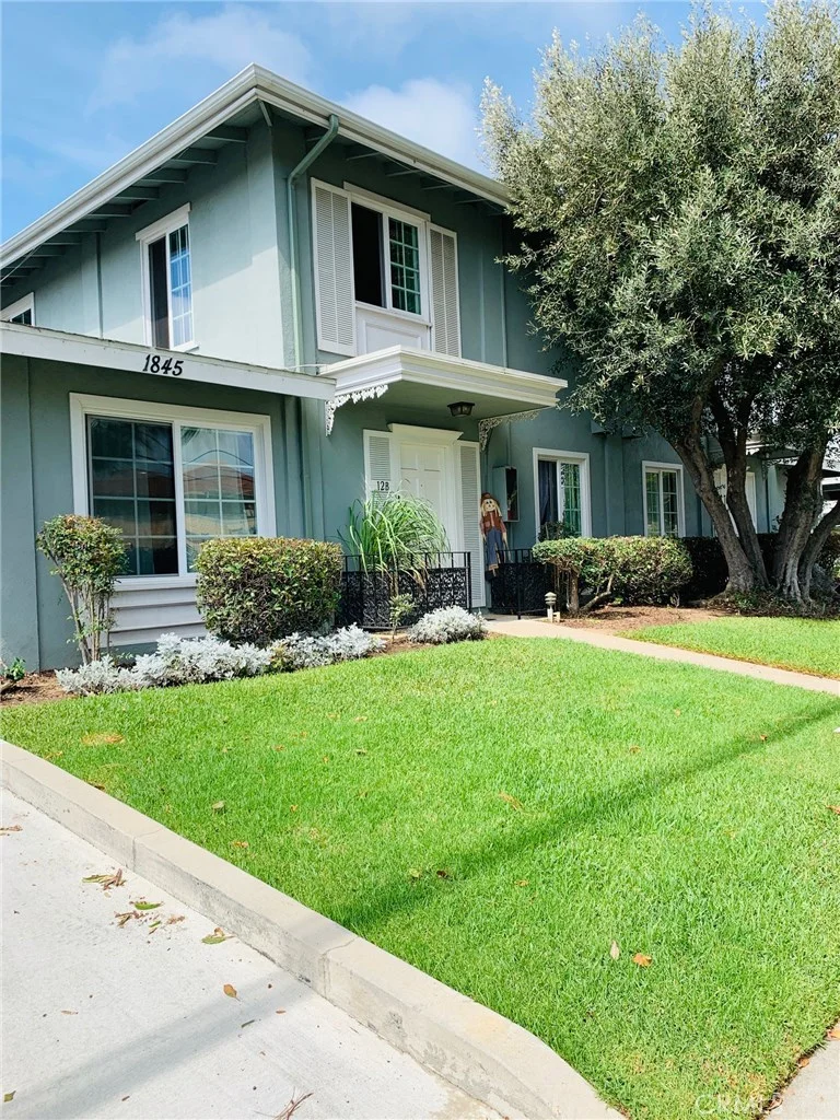 1845 Anaheim #12B, Costa Mesa, CA 92627