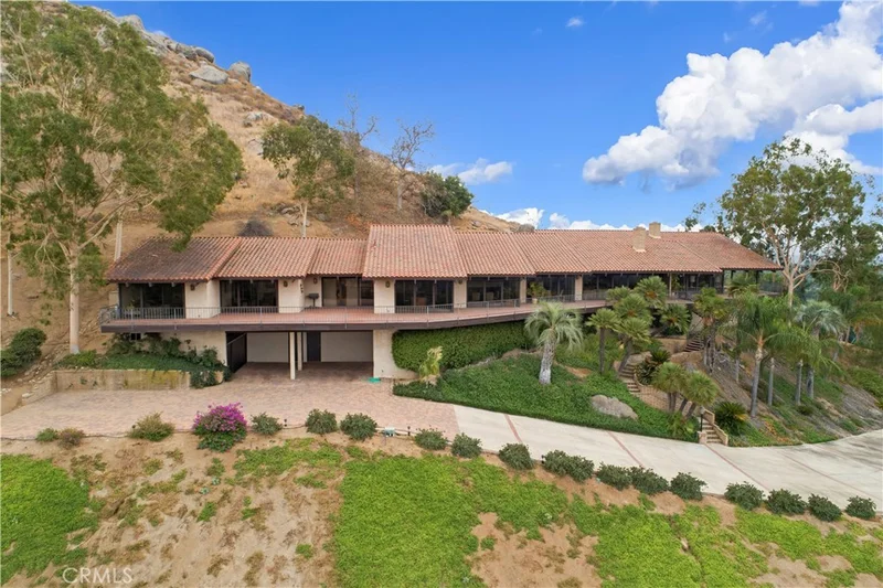 6170 Tiburon, Riverside, CA 92506