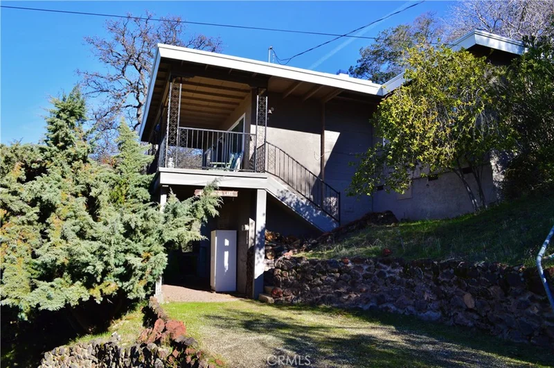 11480 Lakeshore Drive, Clearlake, CA 95422