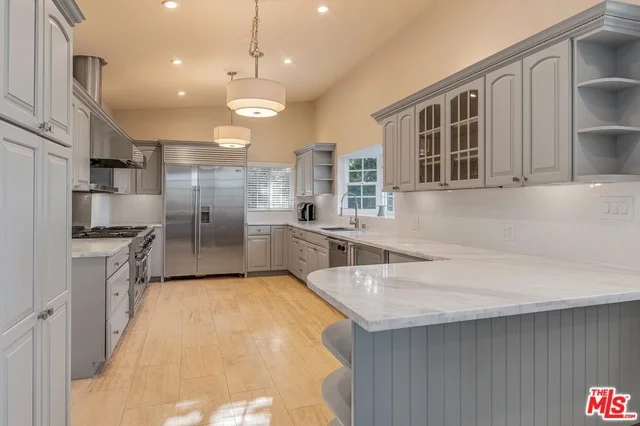4164 Knobhill, Sherman Oaks, CA 91403