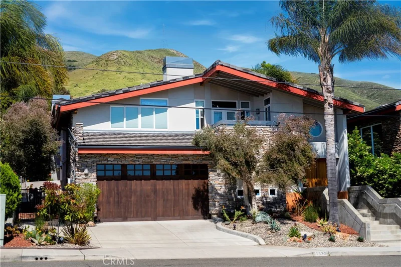 2570 Flora, San Luis Obispo, CA 93401
