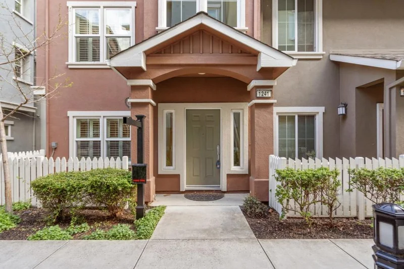 1241 De Altura, San Jose, CA 95126