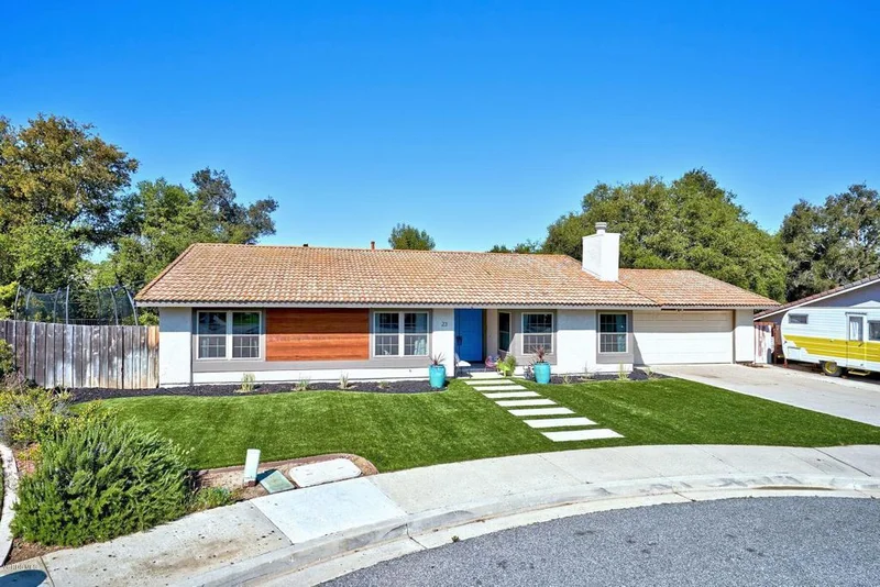 23 Dorrit, Newbury Park, CA 91320