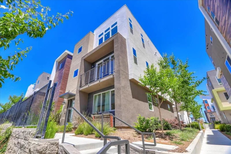 3020 Henry Miller, San Jose, CA 95136