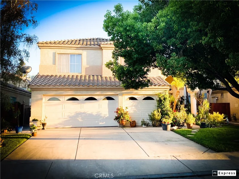 9081 Camphor Tree, Corona, CA 92883