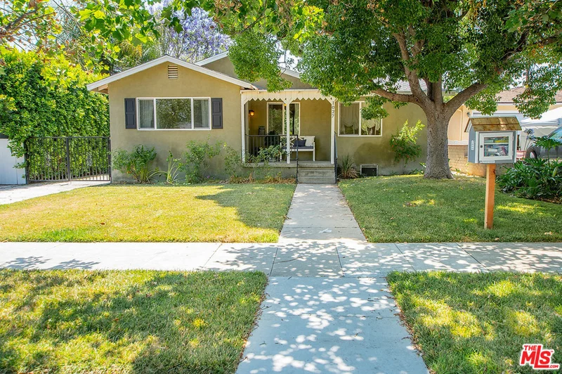 1027 N Maple Street, Burbank, CA 91505