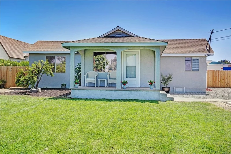 12303 6th, Yucaipa, CA 92399
