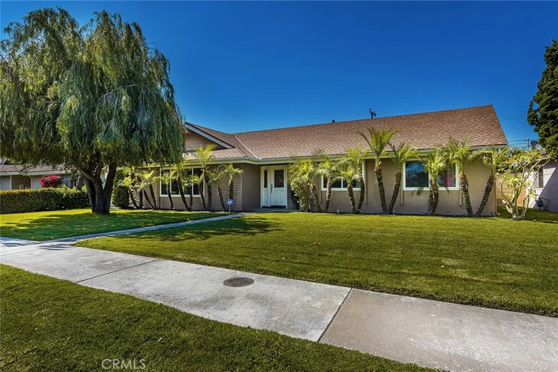 5631 Heil, Huntington Beach, CA 92649