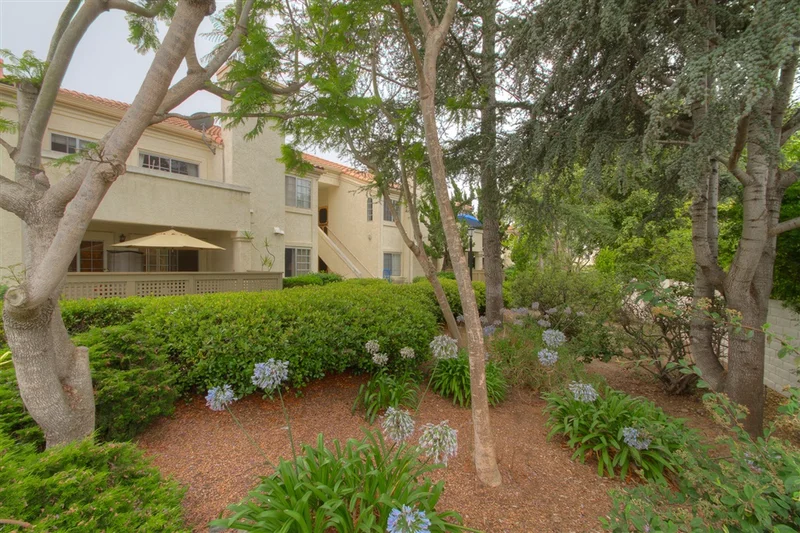 1050 La Tortuga Dr #28, Vista, CA 92081
