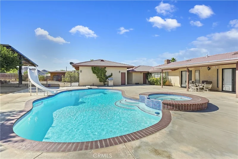 19030 Munsee, Apple Valley, CA 92307