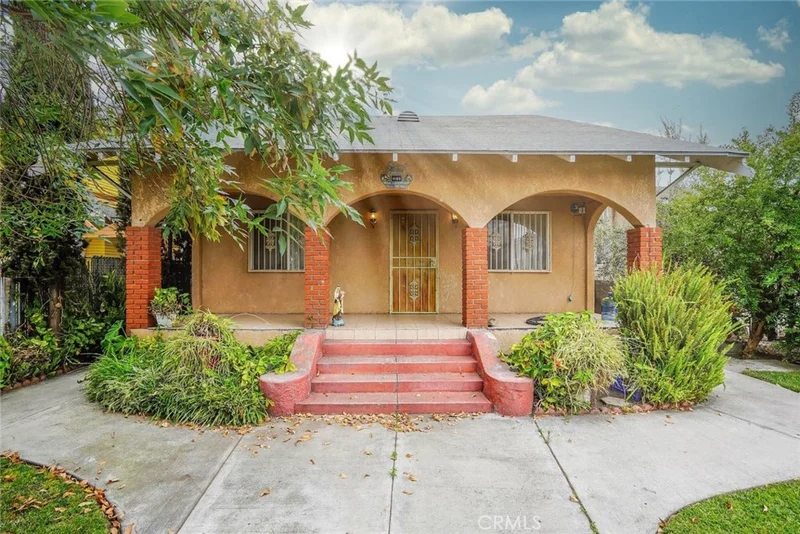 4169 Ascot, Los Angeles, CA 90011